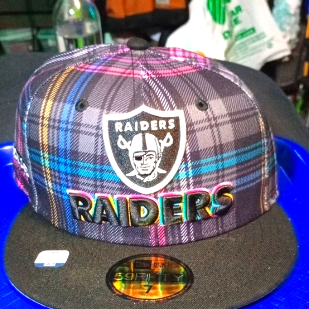 New Era Multicolor Plaid Raiders Hat, Fitted, Size 7, NWT,